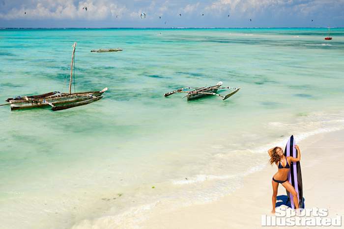 Nina Agdal 2016 web X159762_TK1_02439-rawWMFinal1920.jpg